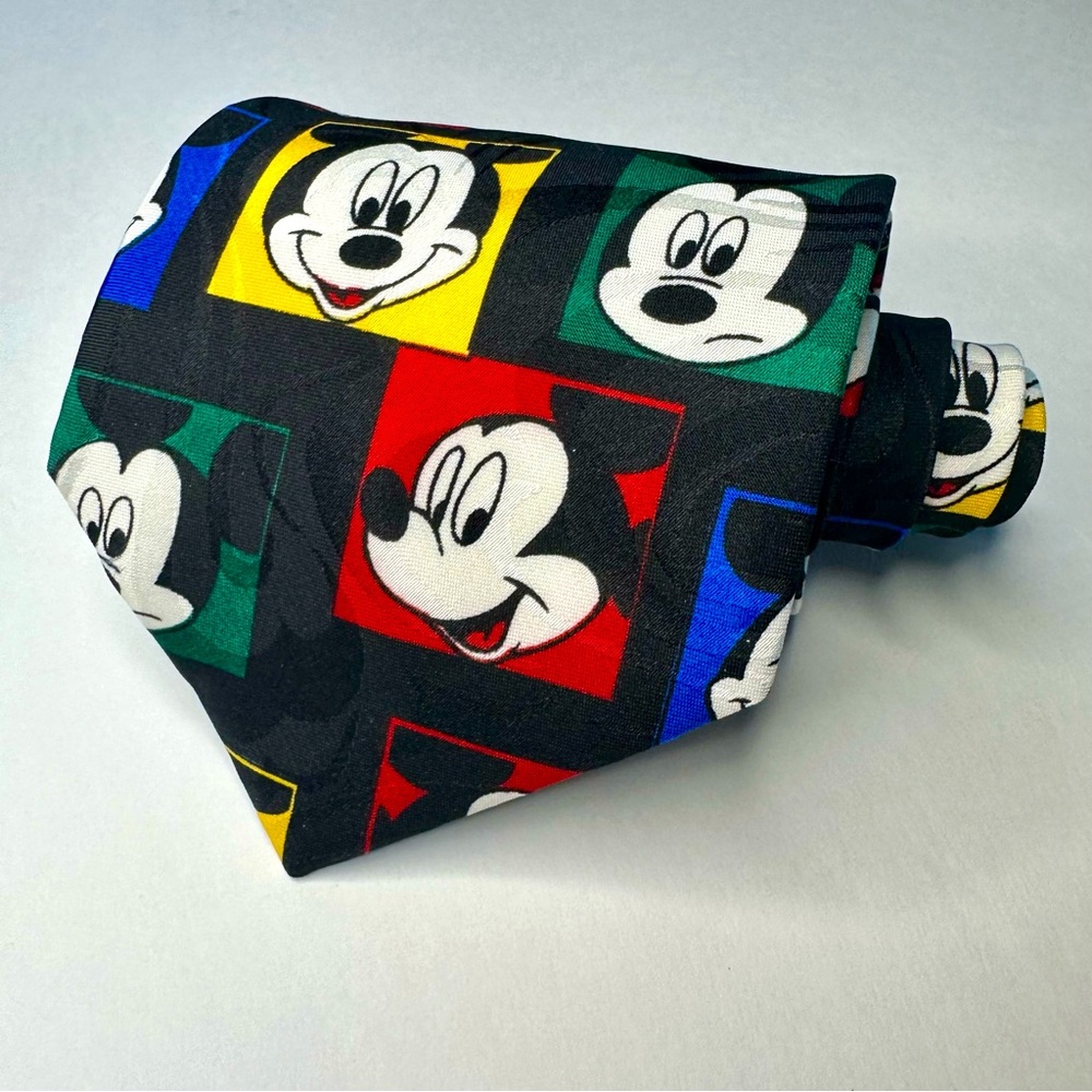 Vintage Pop Art Mickey Mouse Balance Hot Cakes Classic Tie